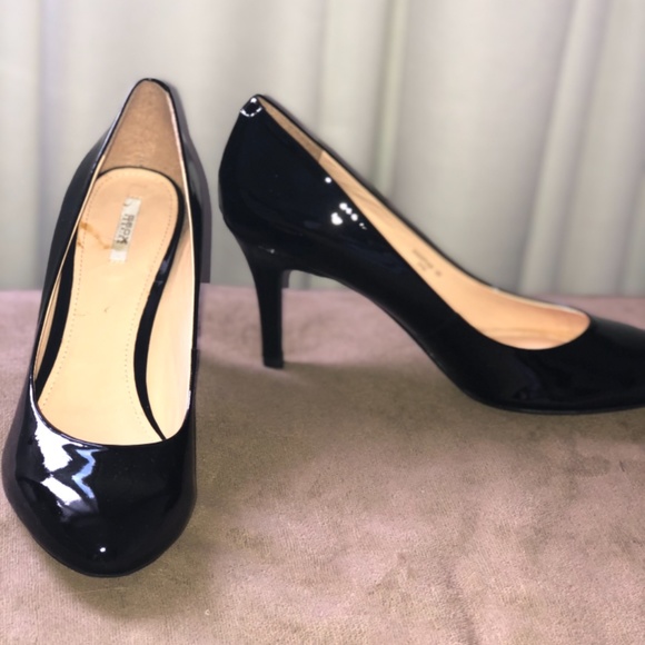Geox Black Patent Leather Pumps - Picture 3 of 8